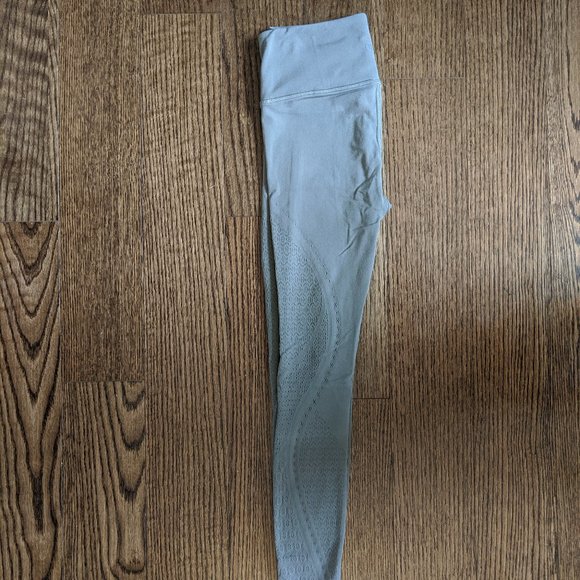 Lululemon Reveal Tight Grey Sage - Picture 4 of 11